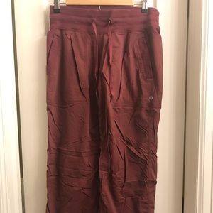 Lululemon Studio Pant size 6